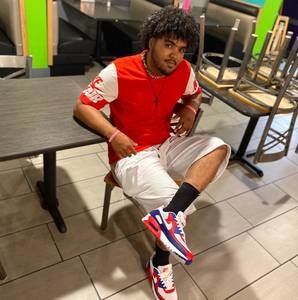 Meet your Posher, Joel